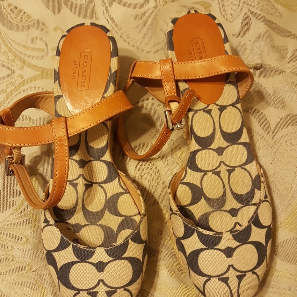 Coach sandals well loved